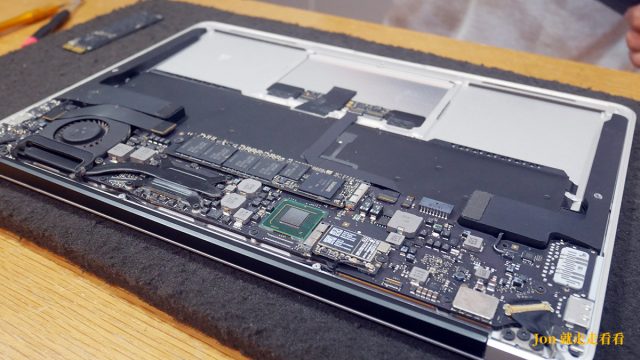 MacBook電池拆卸-板橋Mac維修推薦